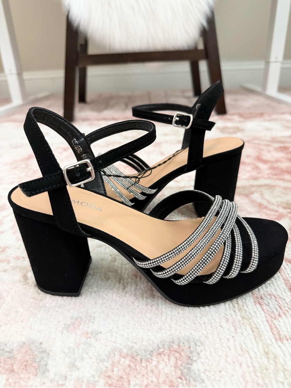 Top Moda Black Beverly Block Heels size 7